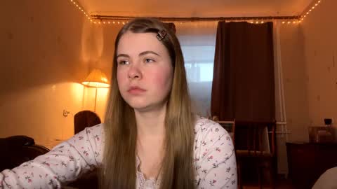 Hello My name is Mary nice to meet you  Telegram cuuutekitten online show from 02-08-26, 05:22