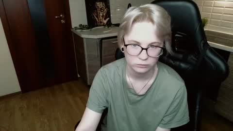 sunny mood online show from 06-21-26, 11:07