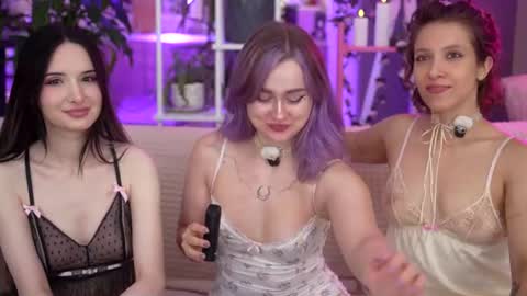 Fia  -  TG -  Mia -  Alice -  online show from 07-13-26, 02:03