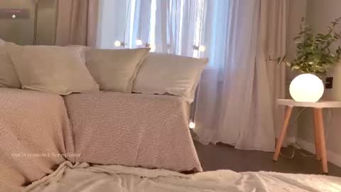 Snapshot of sunnyrisha chatting on 06-14-26, 05:20 Risha online show from 06-14-26, 05:20