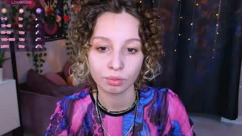 Snapshot of sunnyshy_mia chatting on 04-11-26, 05:45 Mia online show from 04-11-26, 05:45