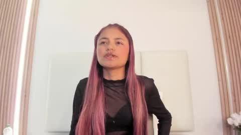 sunnywhitee online show from 05-12-26, 11:18