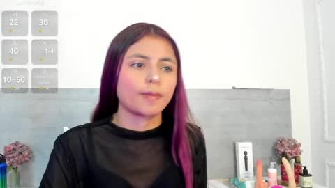 sunnywhitee online show from 05-20-26, 07:20