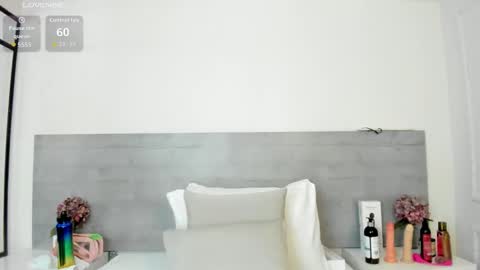 sunnywhitee online show from 05-28-26, 07:33