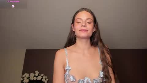 Effie Beautiful girl and Sunsay lucky boy online show from 07-14-26, 09:31