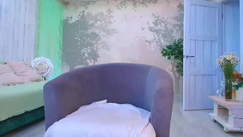 Snapshot of sunshine13_ chatting on 06-14-26, 02:46 Eva online show from 06-14-26, 02:46