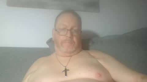 Snapshot of sunspotbaby chatting on 06-30-26, 01:50 Sunspotbaby online show from 06-30-26, 01:50