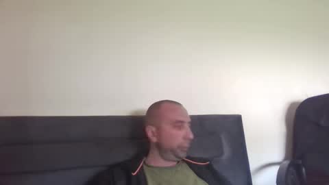Snapshot of super42835015 chatting on 05-15-26, 02:46 super42835015 online show from 05-15-26, 02:46