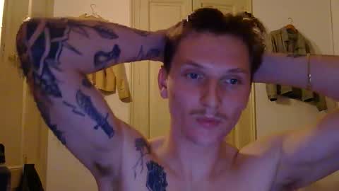 Snapshot of superhardxxxx chatting on 12-22-25, 06:27 Ctrl My Body online show from 12-22-25, 06:27