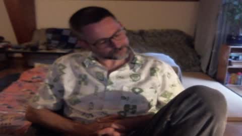 Snapshot of supersquirrel81 chatting on 05-11-26, 06:05 supersquirrel81 online show from 05-11-26, 06:05