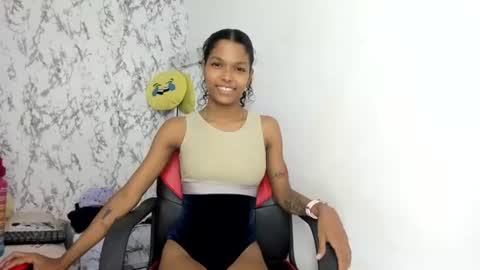 Snapshot of surifoster chatting on 07-16-26, 06:14 suri online show from 07-16-26, 06:14