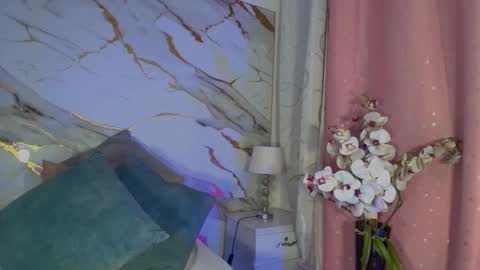 Snapshot of susana_garciia1 chatting on 02-24-26, 07:28 Susana online show from 02-24-26, 07:28