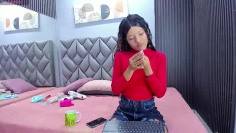 susana_sanchezz online show from 03-18-26, 11:57