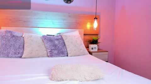 Susan online show from 03-12-26, 03:07