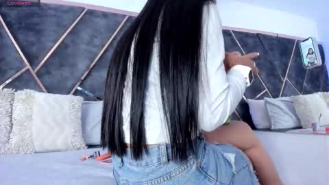 susanahenao online show from 03-09-26, 05:17