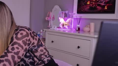 SusanJewel online show from 10-26-25, 11:16