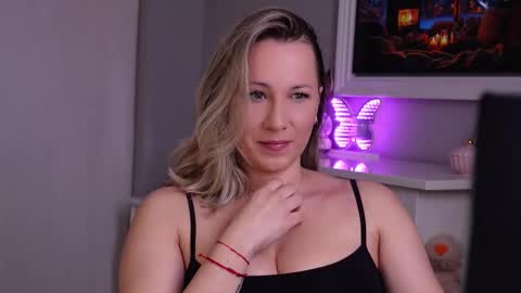 SusanJewel online show from 02-24-26, 08:12