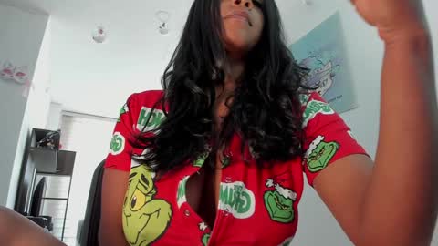 Andrea - Migue online show from 12-18-24, 04:17