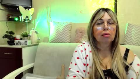 SusiexNoreen online show from 04-05-26, 04:42