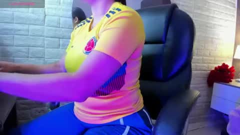   online show from 07-07-26, 12:09