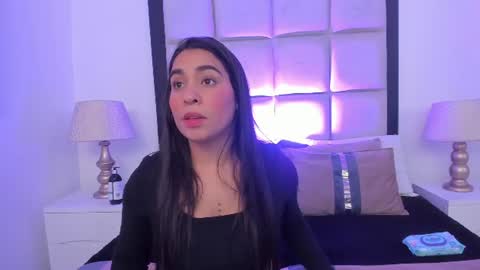 sussyfoxx_ online show from 06-08-26, 07:03
