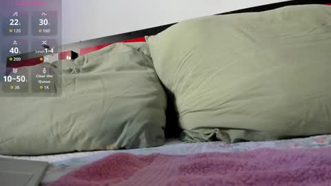 Snapshot of suuzykissuxoxo chatting on 03-11-26, 06:19 suuzykissuxoxo online show from 03-11-26, 06:19