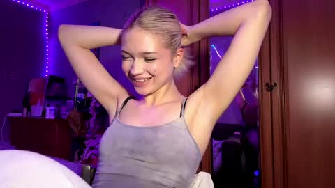 Snapshot of suzannabarmes chatting on 05-15-26, 10:50 Stacy online show from 05-15-26, 10:50