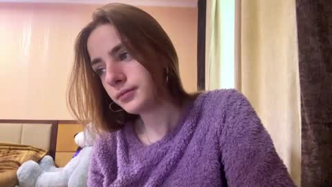 Emila online show from 05-09-26, 07:13