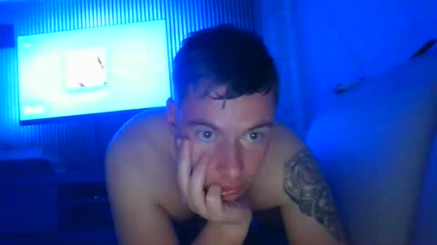 sventwik23 online show from 04-12-26, 01:43