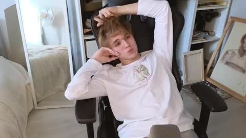 Nate 3 online show from 10-08-25, 08:23