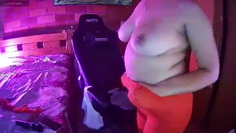 Snapshot of sweet10salome chatting on 06-22-26, 02:14 sweet10salome online show from 06-22-26, 02:14