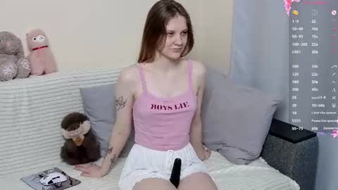 Snapshot of sweet1e_baby chatting on 07-01-26, 08:19 sweet1e_baby online show from 07-01-26, 08:19
