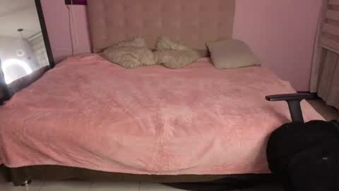 sweet__cat__ online show from 06-05-26, 08:09