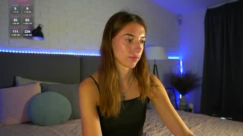 Snapshot of sweet__vikki chatting on 07-14-26, 05:34 sweet__vikki online show from 07-14-26, 05:34