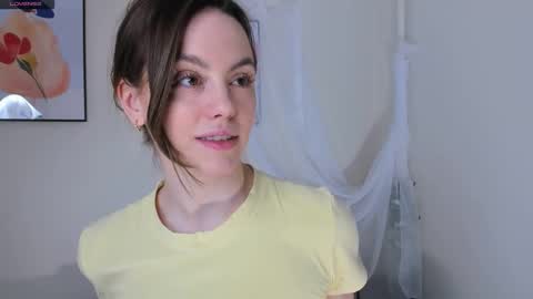 Snapshot of sweet_and_flirt chatting on 03-03-26, 06:52 Alice online show from 03-03-26, 06:52