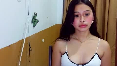 Snapshot of sweet_angela0701 chatting on 03-17-26, 02:09 sweet_angela0701 online show from 03-17-26, 02:09