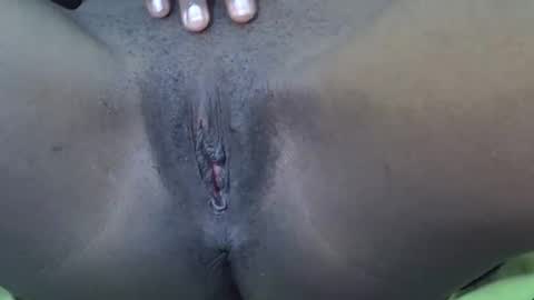 Snapshot of sweet_bela1 chatting on 02-06-26, 09:34 Queen online show from 02-06-26, 09:34