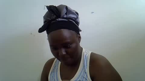 Snapshot of sweet_bela1 chatting on 03-15-26, 10:10 Queen online show from 03-15-26, 10:10