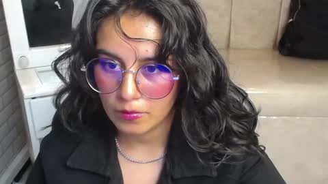 Hi Stream 1430 to 2100pm online show from 04-11-26, 08:02