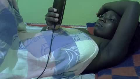 sweet_cherie1 online show from 03-26-26, 07:19