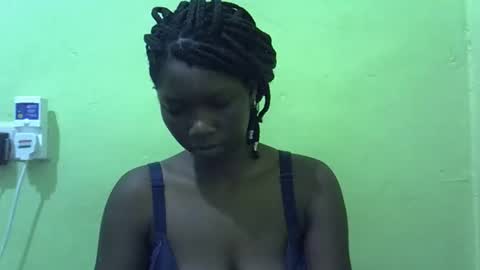 sweet_cherie1 online show from 05-28-26, 07:11