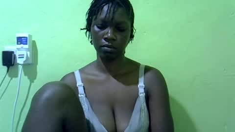 Snapshot of sweet_cherie1 chatting on 07-11-26, 06:38 sweet_cherie1 online show from 07-11-26, 06:38