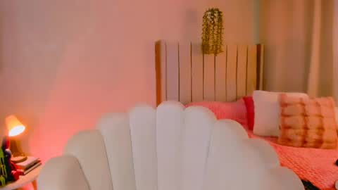 Snapshot of sweet_doll_ chatting on 05-19-26, 01:56 Dulce ONLYFANS jessica78784405 online show from 05-19-26, 01:56