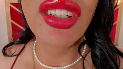 Snapshot of sweet_eliizabeth chatting on 06-03-26, 02:33 sweet_eliizabeth online show from 06-03-26, 02:33