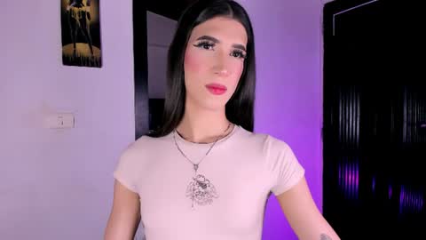 Snapshot of sweet_falon chatting on 07-21-26, 01:52 Sweet Fhalon online show from 07-21-26, 01:52
