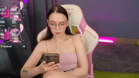Snapshot of sweet_frosty chatting on 07-05-26, 04:19 Alice online show from 07-05-26, 04:19