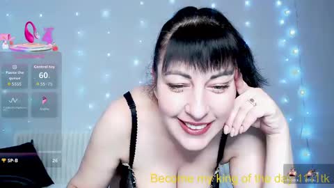 sweet_girl8484 online show from 04-16-26, 05:41
