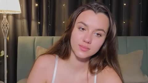 Snapshot of sweet_haeven chatting on 04-19-26, 08:22 Im Mia.LOVELY PATTERNS 100 120 160 200 my toy buzzes from 2 tip online show from 04-19-26, 08:22