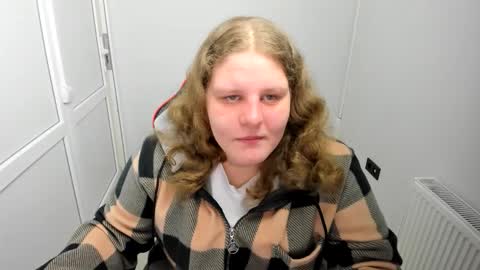 Karla online show from 04-30-26, 06:42