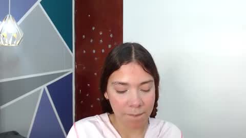 Snapshot of sweet_kitty_05 chatting on 06-23-26, 06:06 sweet_kitty_05 online show from 06-23-26, 06:06
